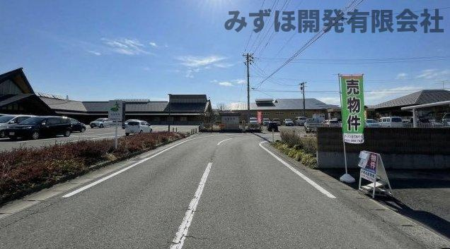 東村山郡山辺町大字大塚822-1の前面道路含む現地写真