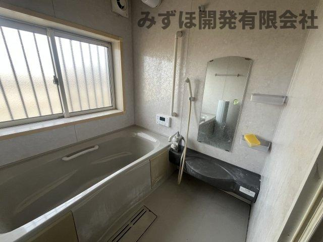 東村山郡山辺町大字大塚822-1の居間・リビング