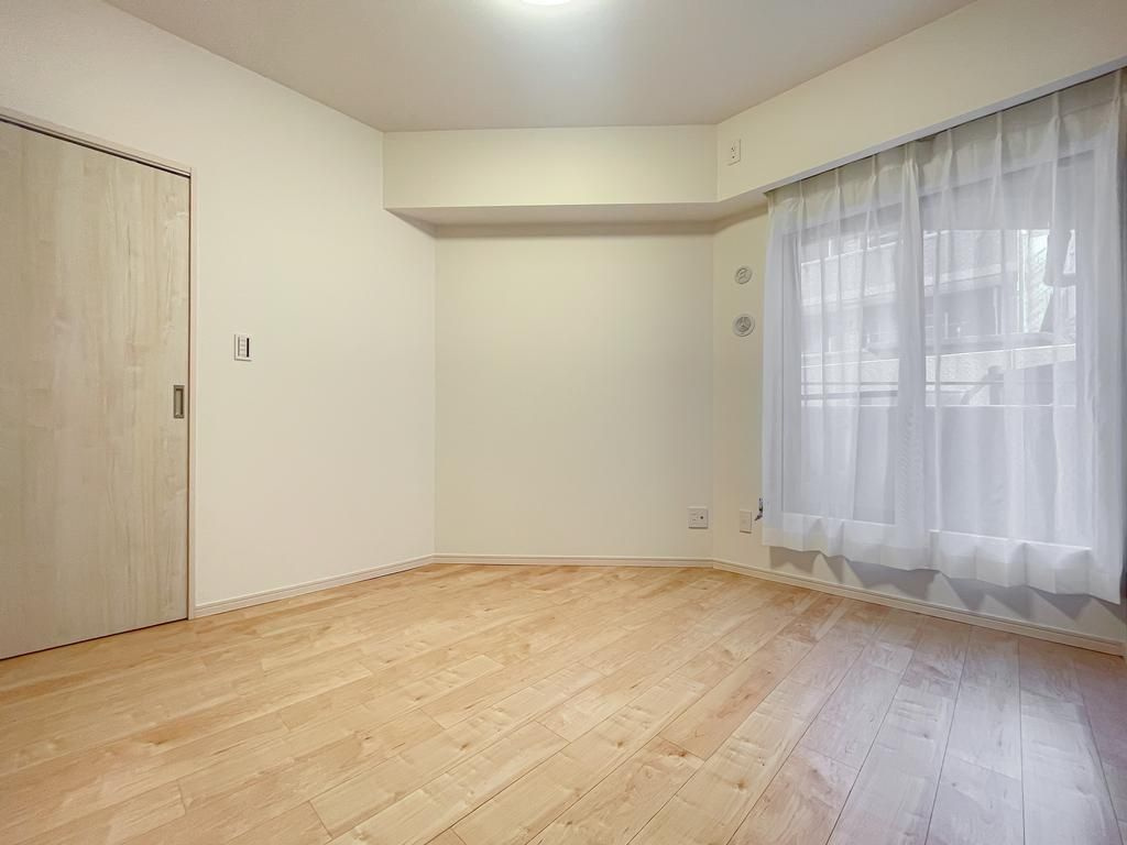 コスモ千鳥町エクセラの洋室|個人の部屋や寝室として使える洋室です