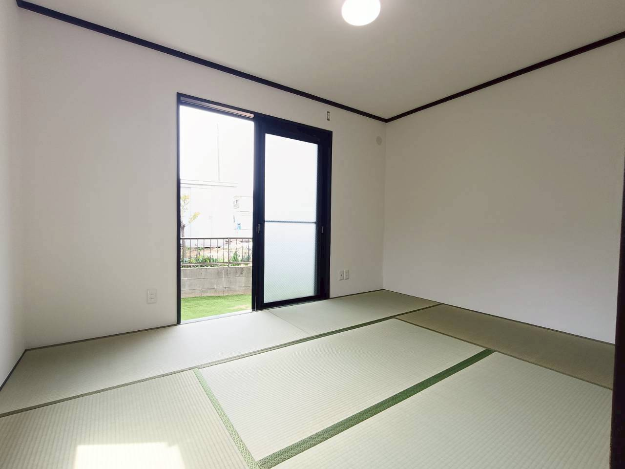 八潮市　鶴ケ曽根　中古戸建の和室|和室があれば、来客や子供用のスペースとして活躍します