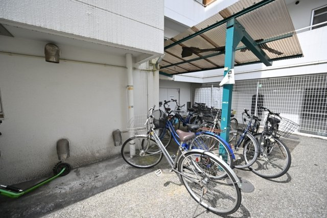 メゾン池袋のその他共用部分|駐輪場