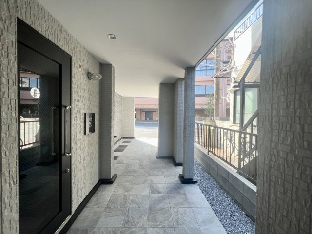 Claudia Senju／クラウディアセンジュのエントランス|Claudia Senju