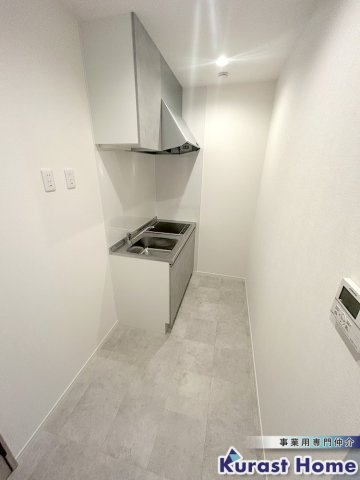 【キッチン】 | East Garage Place(イーストガレージプレイス)