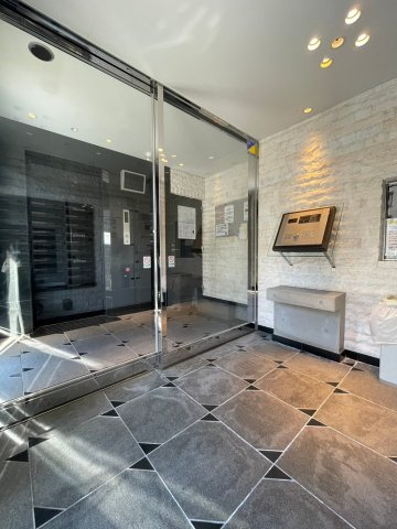 グラントゥルース大山西町のエントランス|清潔なエントランスです