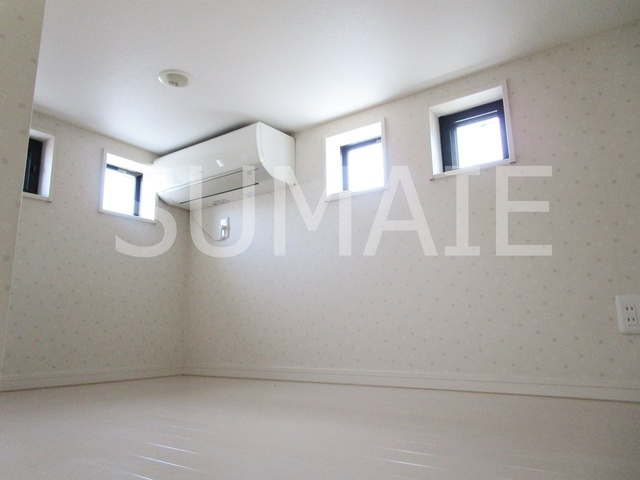 F-style十条の居間・リビング|広々ロフトスペース♬