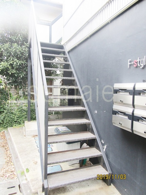 F-style十条のその他共用部分|階段です☆