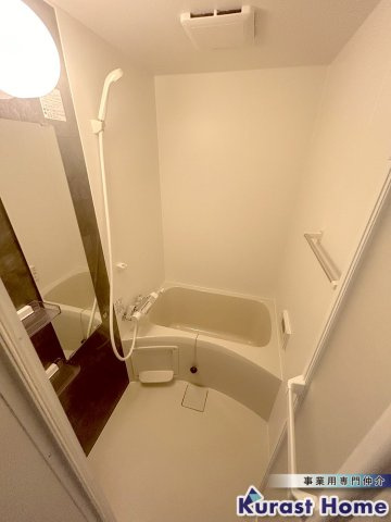 【浴室】 | East Garage Place(イーストガレージプレイス)