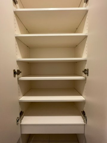 DIPS明大前の玄関|収納もある玄関です