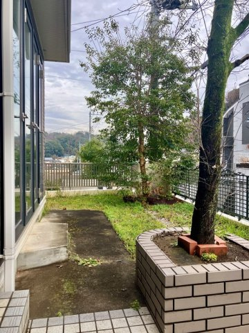 下小山田町戸建の庭|お庭でゆったりと過ごせます