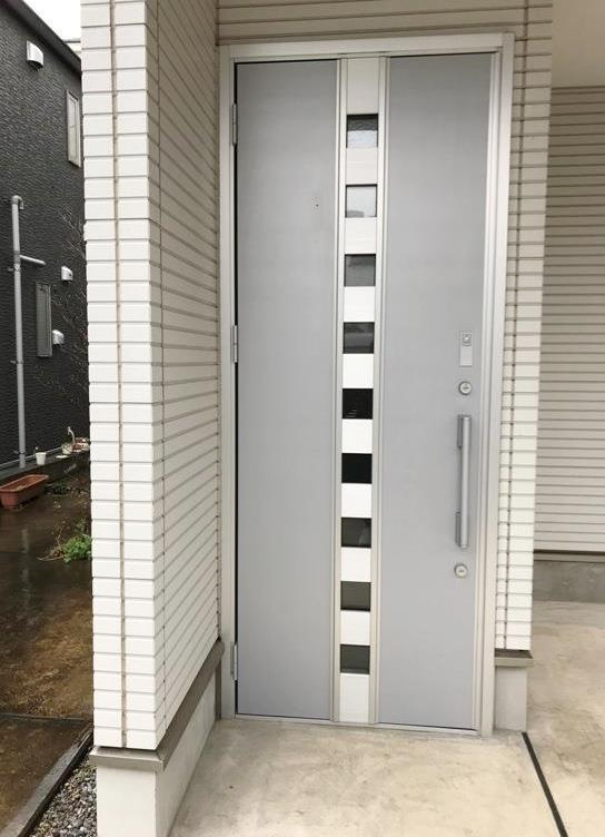 高円寺南戸建のエントランス|落ち着いたエントランスです