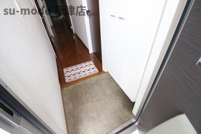 【玄関】 | メゾン栗東 | きれいな玄関です