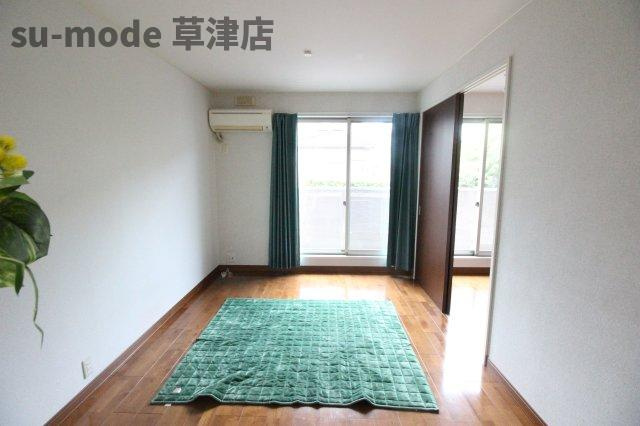 【居間・リビング】 | メゾン栗東 | おしゃれなリビングです