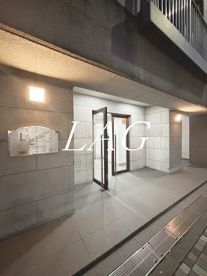 【エントランス】 | プレール・ドゥーク神田 | エントランスです。