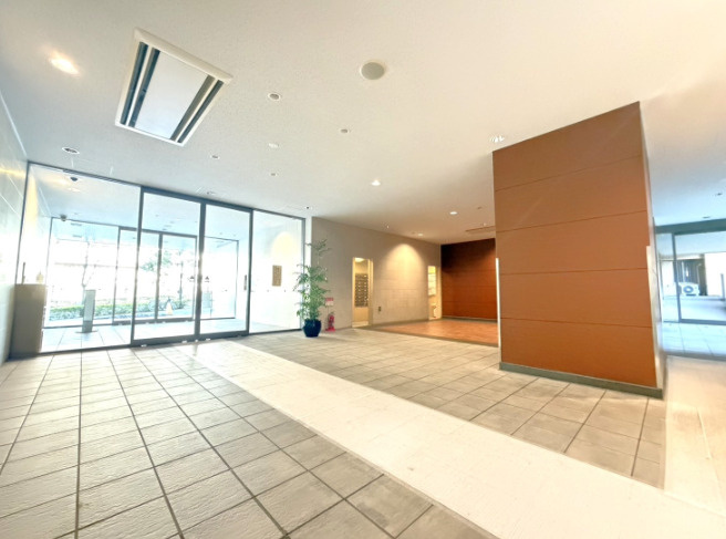 キャピタルガーデン東大島ソレアのロビー