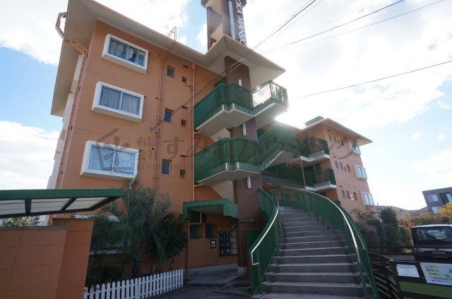 金岡マンションの外観