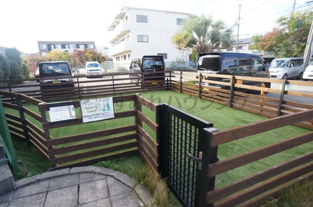 金岡マンションのその他共用部分|入居者専用ドッグラン完備
