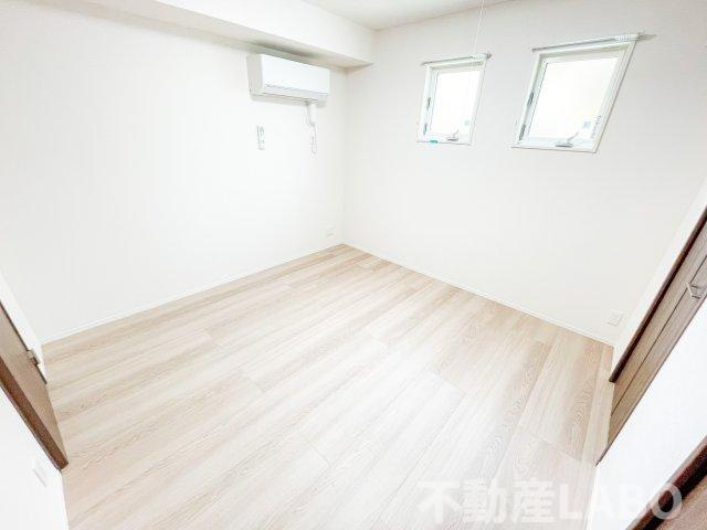 クラシスト東粉浜WESTの洋室