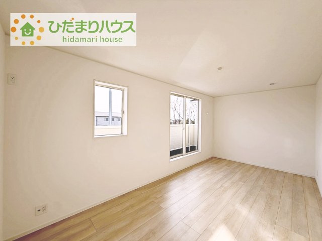 【寝室】 | 結城市結城第43　新築戸建　2号棟 | 大きなベッドを置いても余裕の広さの主寝室♪