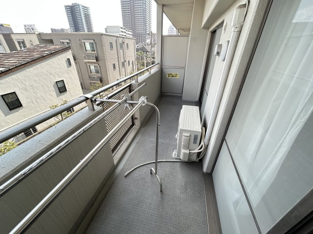 【バルコニー】 | 阪急西宮マンション | 広々としたバルコニーです