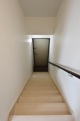 【玄関】 | パークノート東日暮里 | １階玄関からは、室内階段で。・