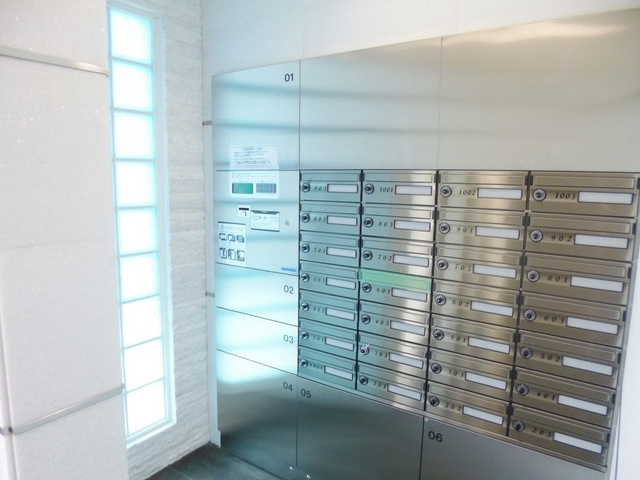 Ｖｅｒｏｎａ王子神谷Ｌｕｓｓｏのその他共用部分|集合ポストもあります♪