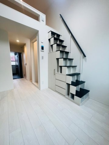 Avenir J.Y.のその他