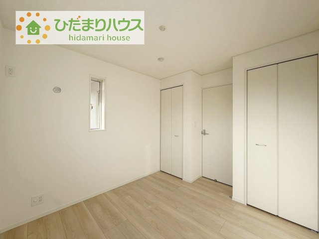 【洋室】 | 結城市結城第43　新築戸建　1号棟 | お掃除しやすく、清潔感を保てるのでダニも発生しにくいフローリング♪