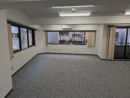 つゆきビルの内装