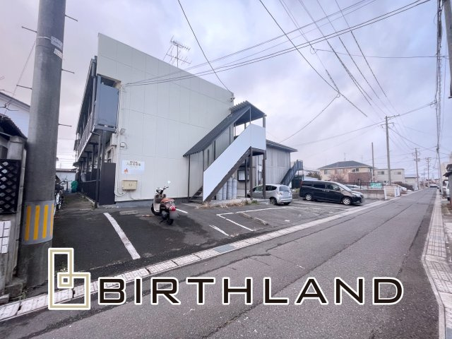 想定年間賃料262.8万　想定利回り16.42％　木造の外観