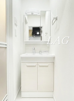 【洗面所】 | ラミアール中目黒 | 独立洗面台です。