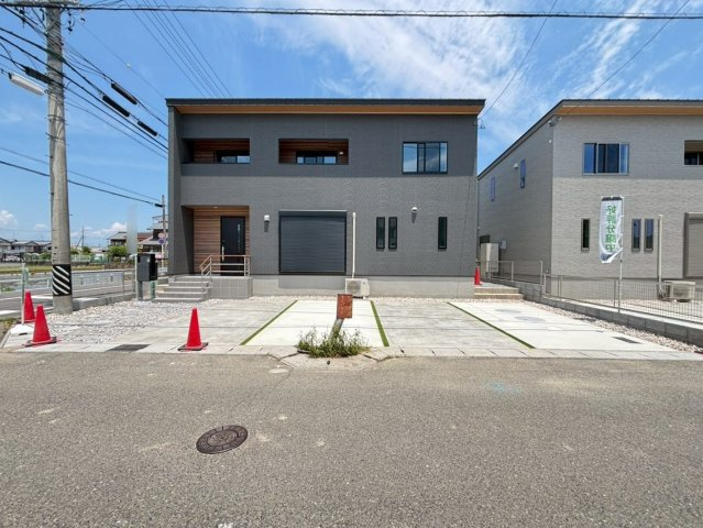 新築戸建　瑞穂市穂積　全2区画分譲の駐車場|■駐車場　■ヤマダ不動産　株式会社リライフ　
■夢のマイホーム購入をフルサポートします！