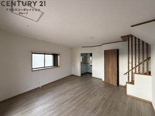 2階が全面リビングの15帖で広々と使用可能