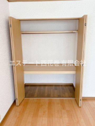 コーポチュンセの収納|9帖洋室の収納