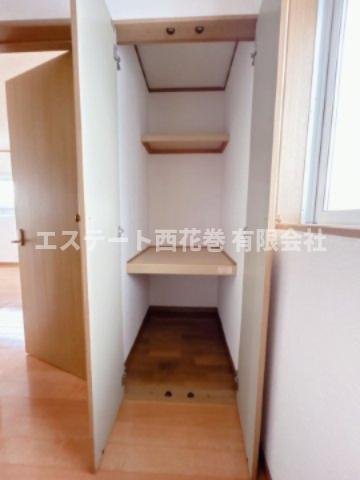 コーポチュンセの収納|階段上がったところの収納