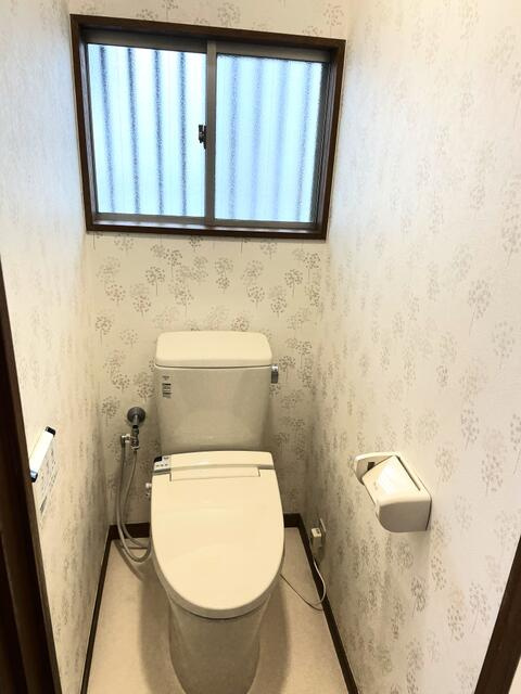 富岡３丁目貸家のトイレ