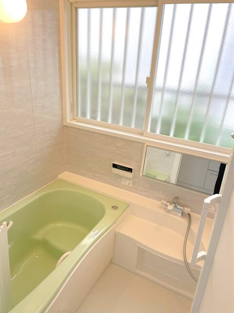富岡３丁目貸家の浴室