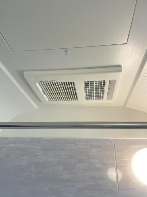 富岡３丁目貸家のその他|浴室乾燥機