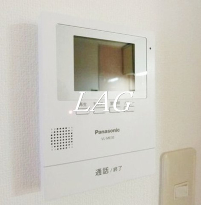 【セキュリティ】 | メゾン・ムラセ | モニター付きインターホンです。