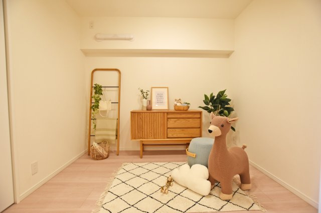 ニュー大阪ハイツの洋室|洋室約4.4帖