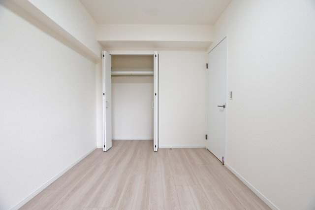 ニュー大阪ハイツの洋室|洋室約5.8帖