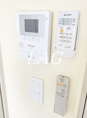 【セキュリティ】 | ル・クレージュ | モニター付きインターフォンです。