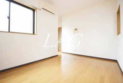 【居間・リビング】 | プレール明大前 | 洋室のお部屋です。