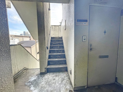 【玄関】 | 西牧ビル | ※同物件、別のお部屋の写真です。