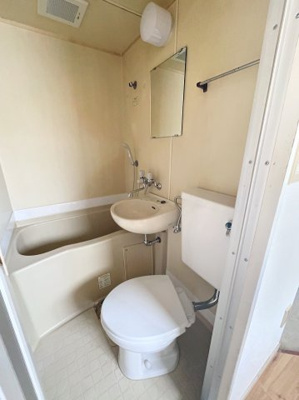 【浴室】 | 西牧ビル | ※同物件、別のお部屋の写真です。