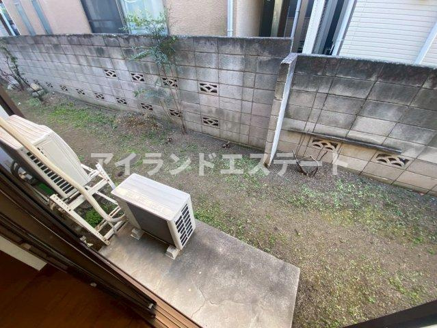 リブ駒沢　バストイレ別　駅近　室内洗濯機置場の庭|※参考写真(別号室)