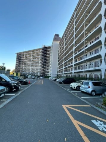 新武蔵野スカイハイツの駐車場