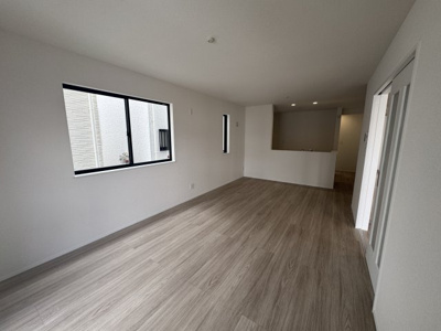 【居間・リビング】 | 沖縄市東（全3棟） | ※同仕様写真です