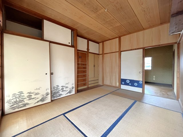 櫟野戸建ての和室