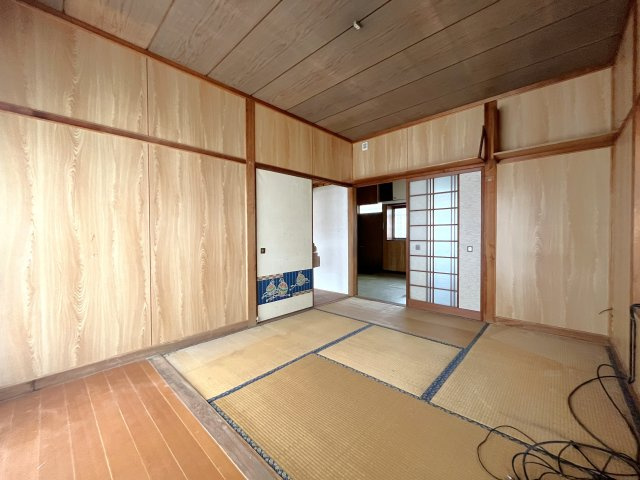 櫟野戸建ての和室