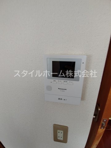 ユトリロ一色町　Bのセキュリティ|同建物内別部屋の写真です。